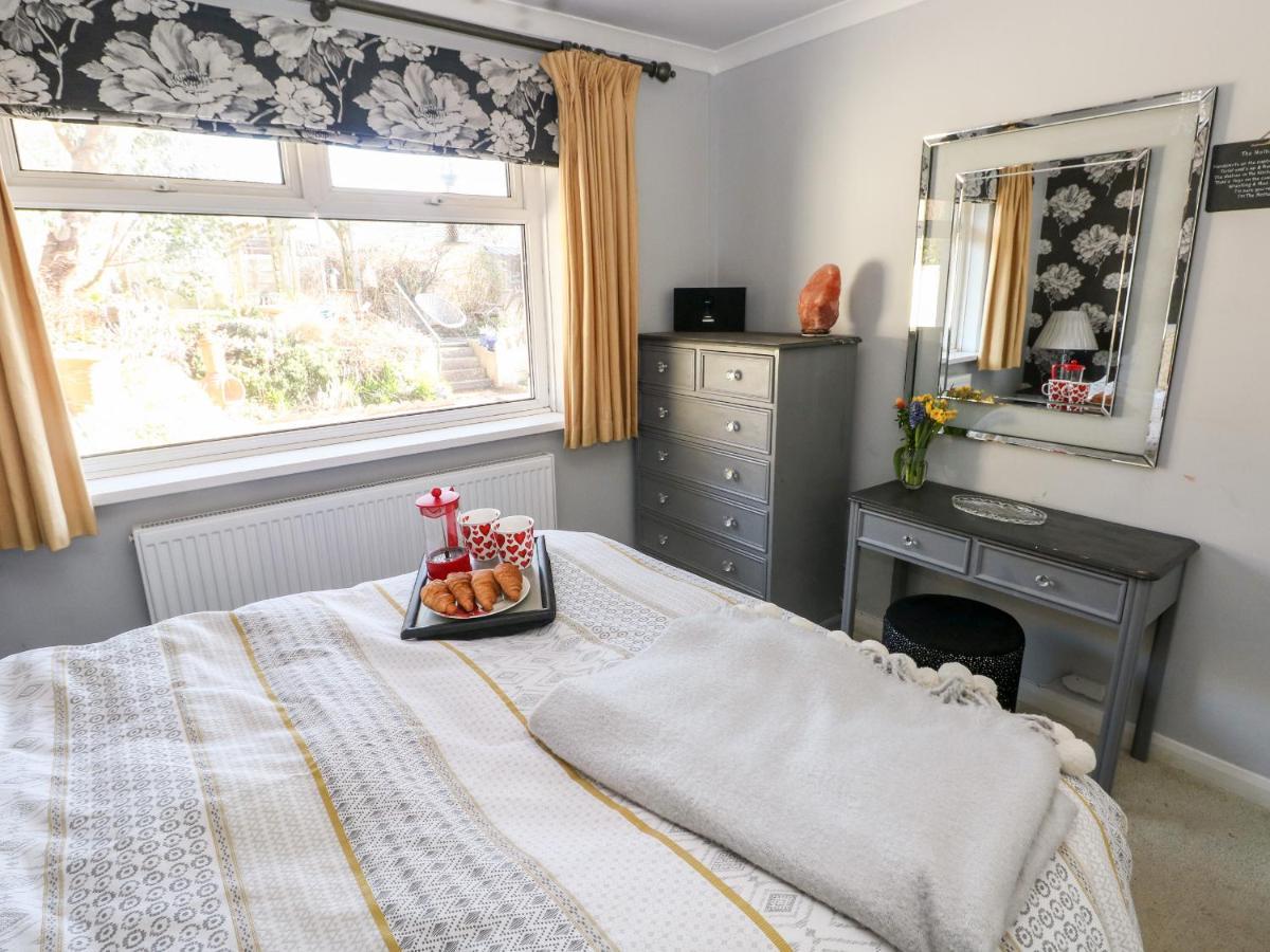 1 Gloucester Way Pembroke Dock Ngoại thất bức ảnh
